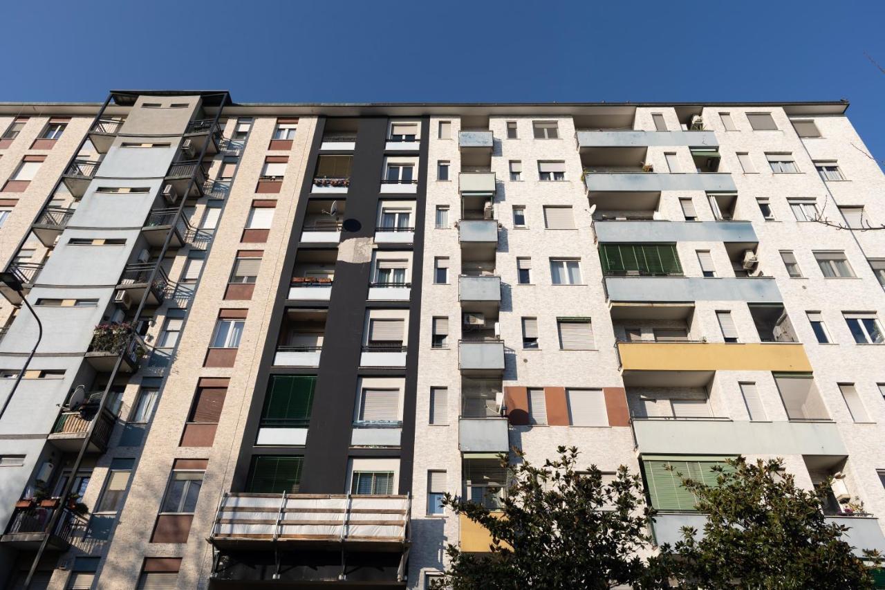 דירות מילאנו Bilocale Moderno Ed Esclusivo מראה חיצוני תמונה
